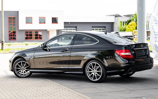 Mercedes-Benz Klasa C cena 49900 przebieg: 210000, rok produkcji 2012 z Nieszawa małe 596